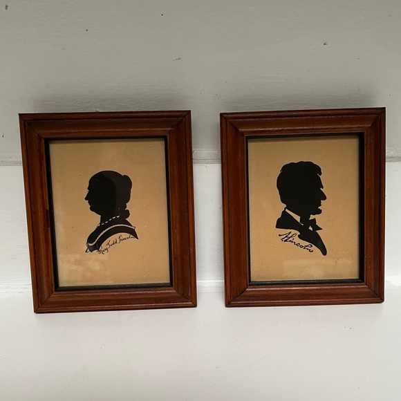 Silhouette Pictures of Abraham Lincoln and Mary Todd Lincoln with signatures - Picture 1 of 5